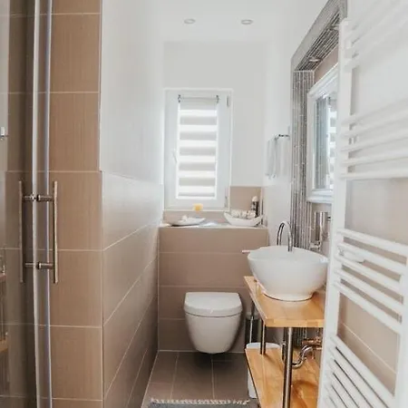 Wohnoffice Mit Uebernachtungsmoeglichkeit Kiba Manzell 27 Gemuetlich & Zentrumsnah