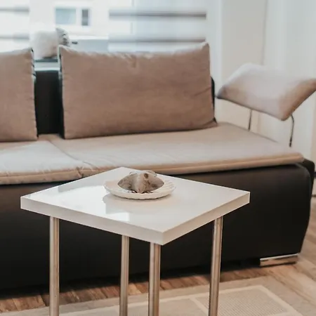 Wohnoffice Mit Uebernachtungsmoeglichkeit Kiba Manzell 27 Gemuetlich & Zentrumsnah Appartement