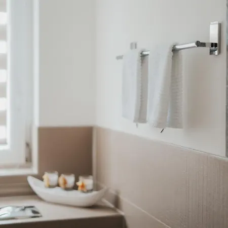 Appartement Wohnoffice Mit Uebernachtungsmoeglichkeit Kiba Manzell 27 Gemuetlich & Zentrumsnah Friedrichshafen